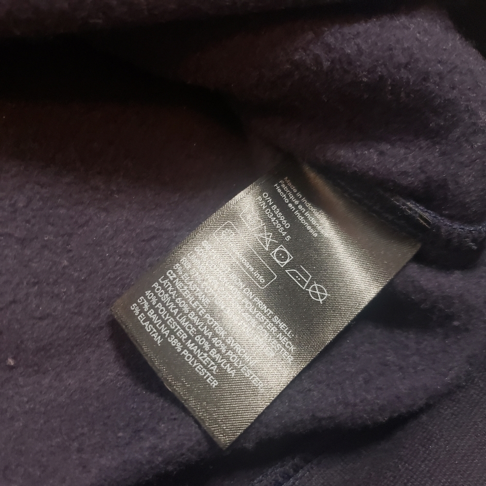 H&M wave cowlneck sweatshirt - Picture 3 of 6